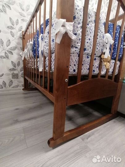 Детская кроватка