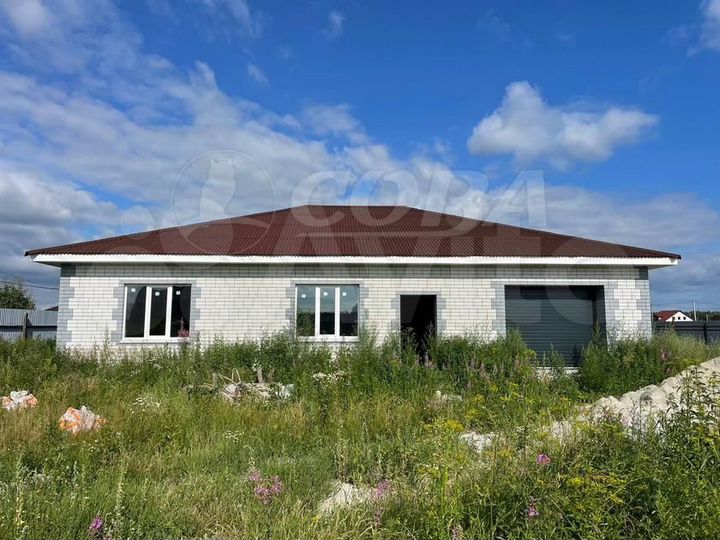 Коттедж 168,1 м² на участке 7,5 сот.