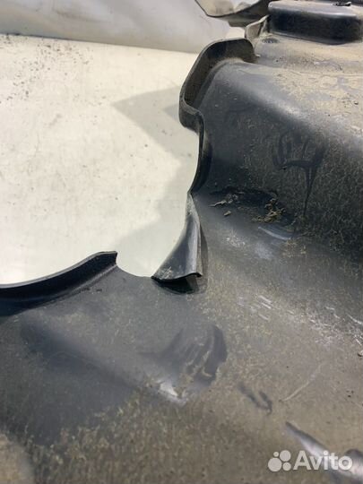 Локер (задний, правый) (Mercedes-Benz M-class)