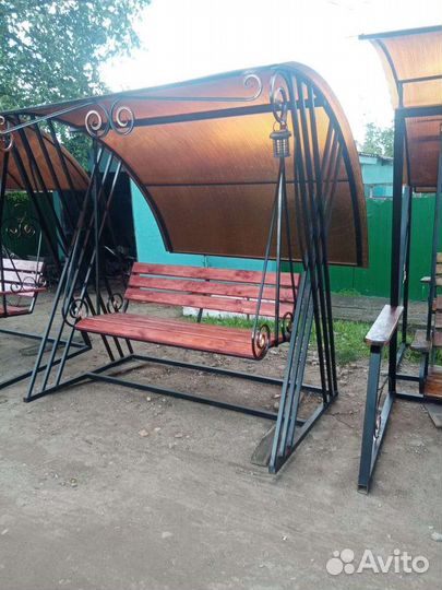 Садовые качели новые