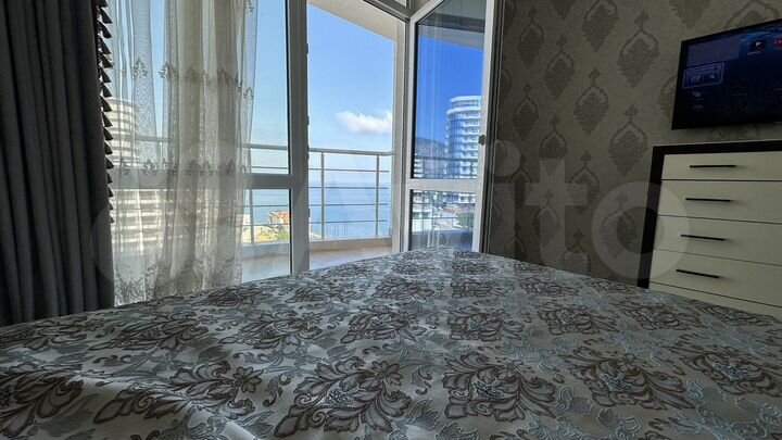 1-к. квартира, 52 м², 8/10 эт.