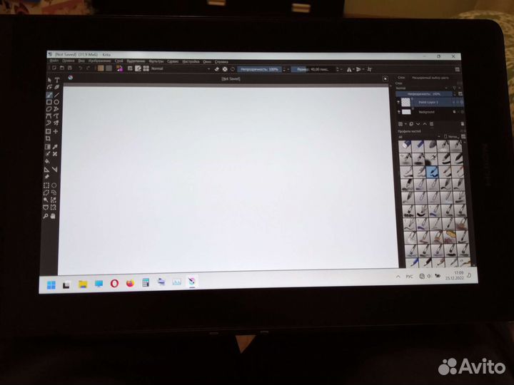 Графический планшет с экраном