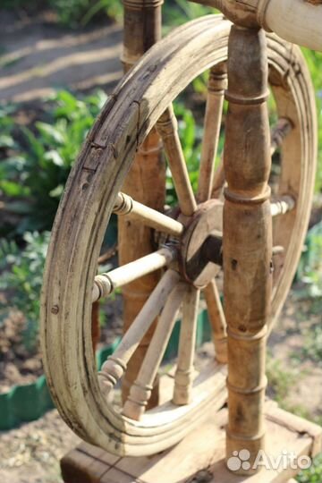 Прялка деревянная старинная