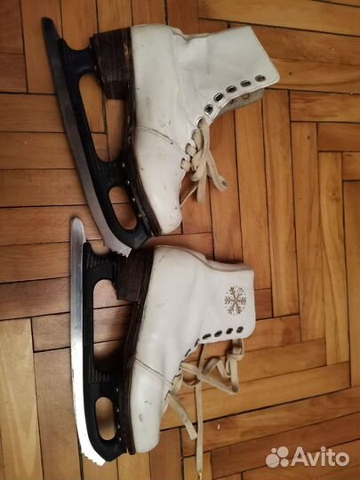 Коньки фигурные размер 31