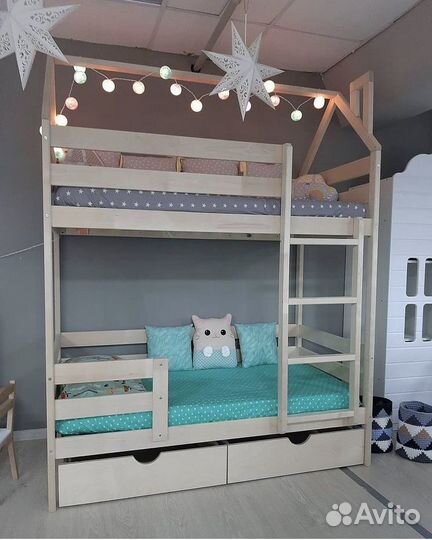 Детская двухъярусная кровать новая