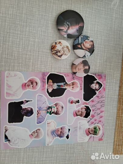 Значки и наклейки k-pop и геншин