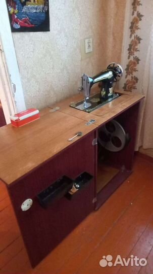 Швейная машина