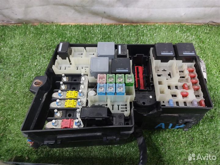 Блок предохранителей моторный Ford Focus 2 (CB4)