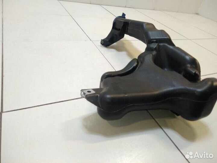 Бачок омывателя лобового стекла Mercedes-Benz E-Cl