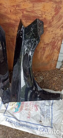 Переднее крыло правое Volkswagen Passat B7