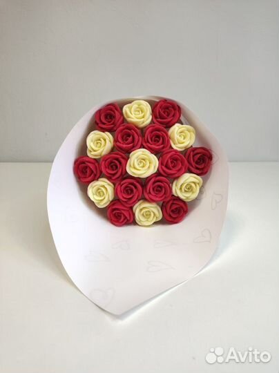 Розы из Белого Шоколада - 19 шт в Букете