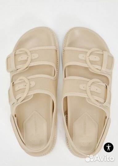 Сандалии Zara