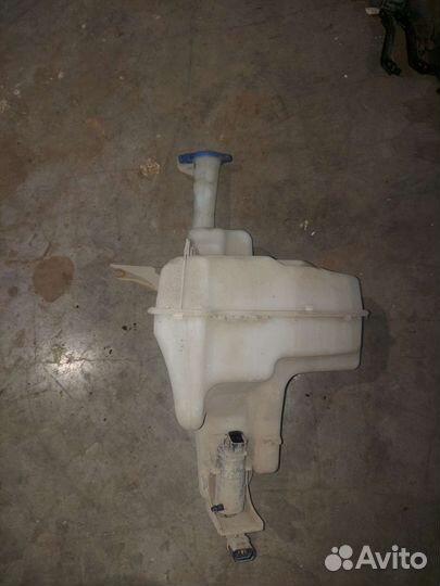 Бачок омывателя на hyundai solaris 1