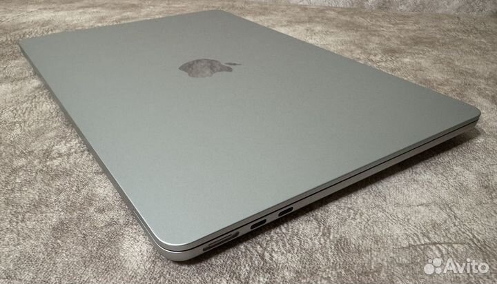 Macbook Air 13 m2 8/256gb 39ц идеал