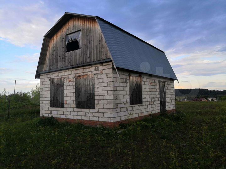 Дом 100 м² на участке 10 сот.