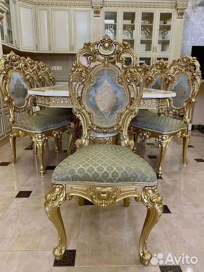 Стол обеденный