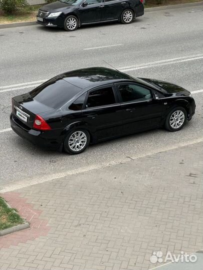 Ford Focus 1.6 МТ, 2006, битый, 277 865 км