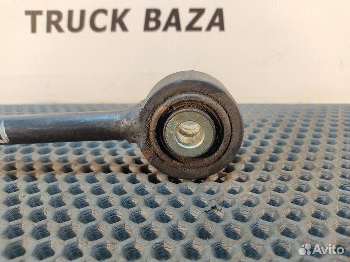 Стойка переднего стабилизатора правая