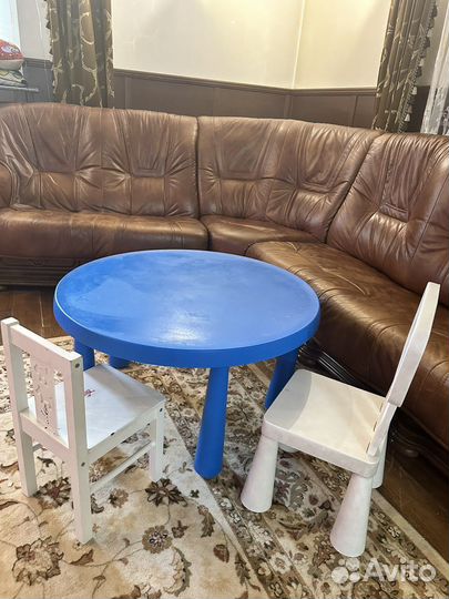 Детский стол и стул IKEA