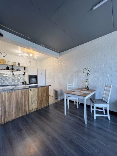 3-к. квартира, 159,8 м², 2/2 эт.