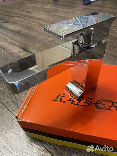Смеситель kaiser Cube для раковины