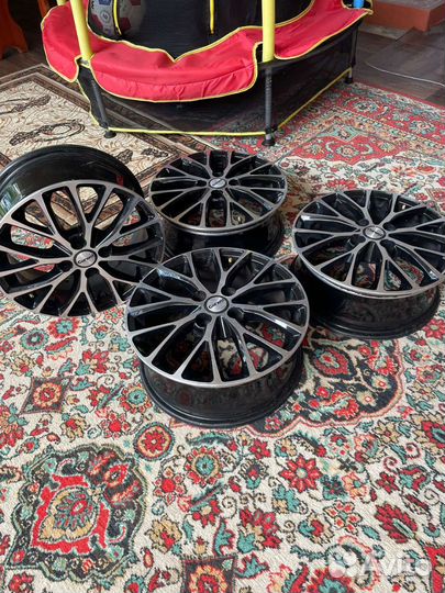 Диски литые 4 шт