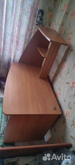 Компьютерный стол