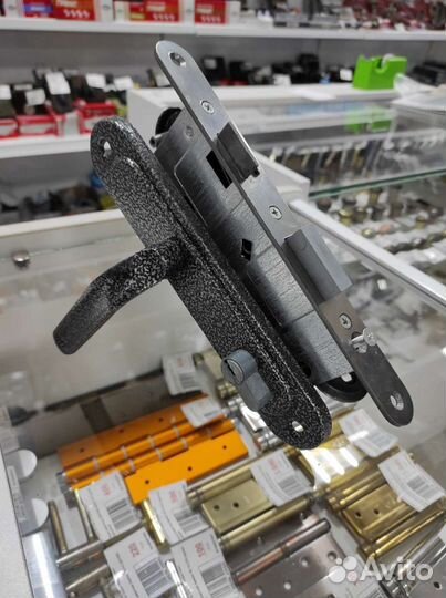 Замки для дверей