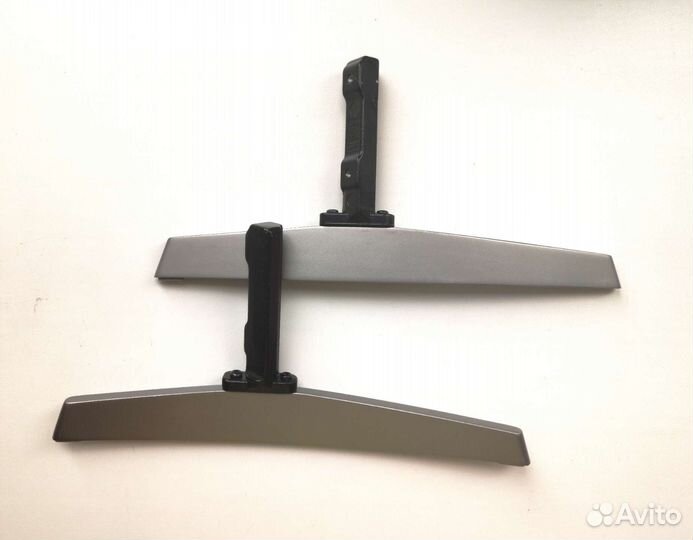 Ножки для телевизора Hisense H49N6600