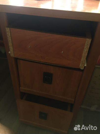 Столик для учебы