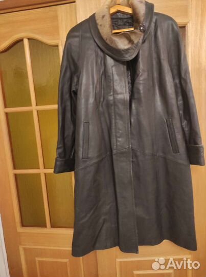Кожаное женское пальто