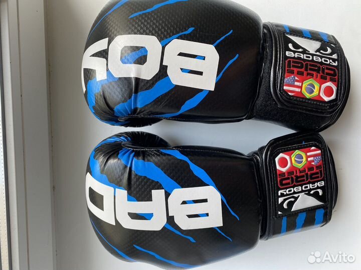 Боксерские перчатки Bad boy Pro series