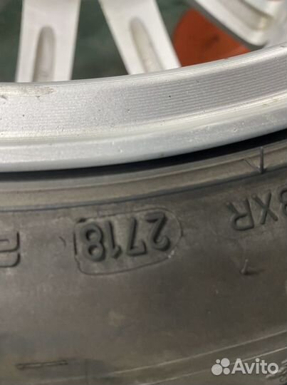 Goodyear Ultragrip Ice Arctic 245/40 R18