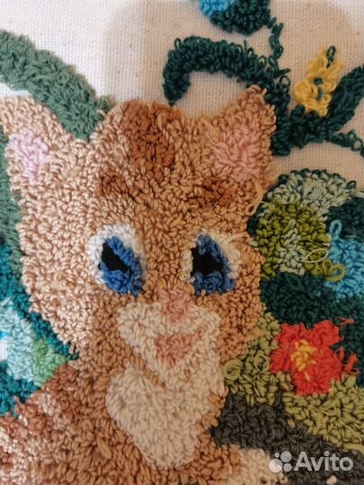 Картина вышитая