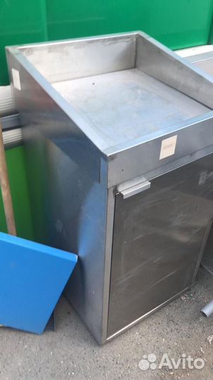 Стол для выкладки рыбы на льду