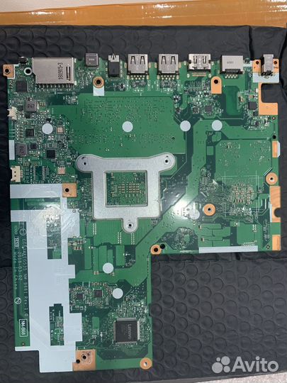 Материнская плата