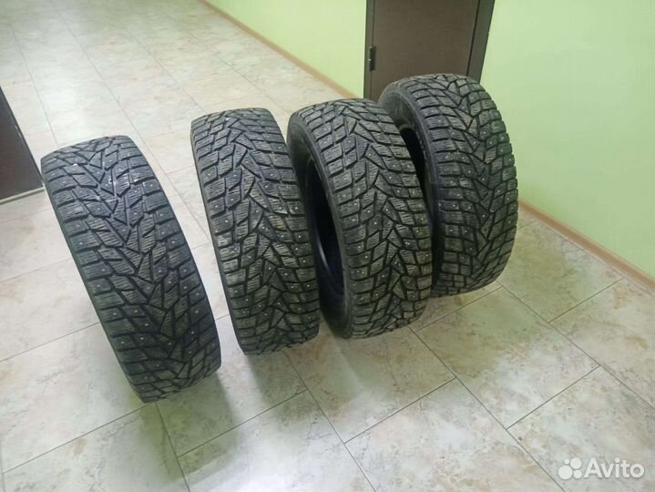 Dunlop SP Winter Ice 02 285/60 R18 116