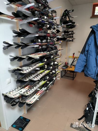 Прокат сноубордов и горных лыж