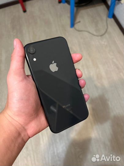 Телефон iPhone Xr 128гб акб(80)