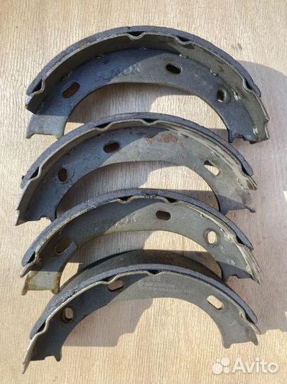 Колодки ручника mercedes sprinter classic