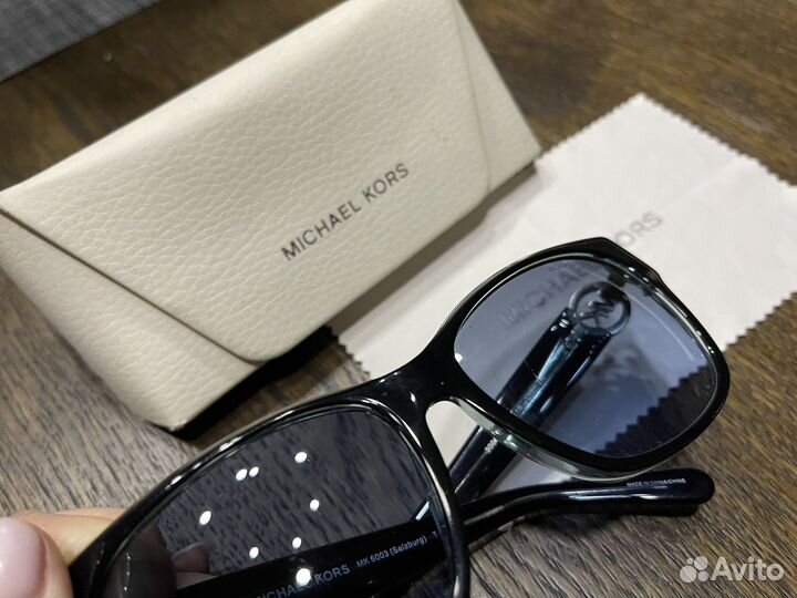 Солнцезащитные очки michael kors