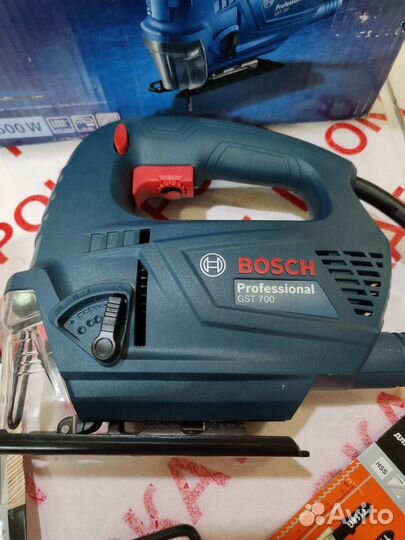 Электролобзик bosch GST 700