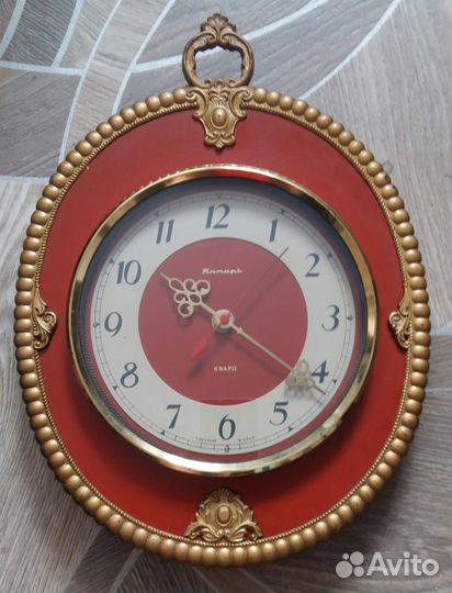 Часы настенные * янтарь * \ сделано В С.С.С.Р