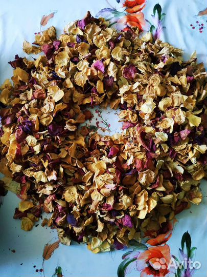 Лепестки роз сушёные