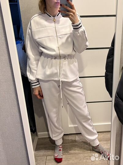 Костюм женский