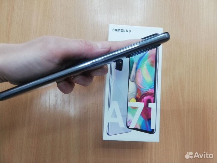 Samsung Galaxy A71, 6/128 ГБ