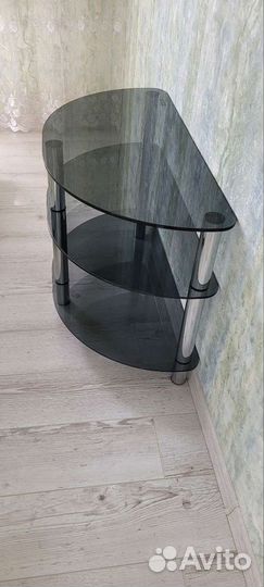 Стеклянная тумба