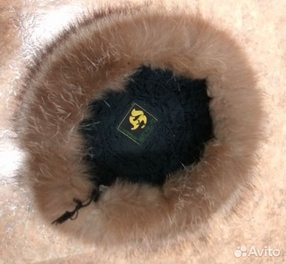 Шарфы, шапка и воротник чернобурка. 80-е годы