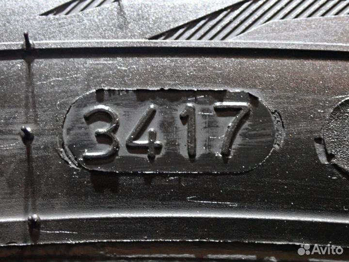 Nokian Tyres Hakkapeliitta 9 SUV 235/50 R18 101T