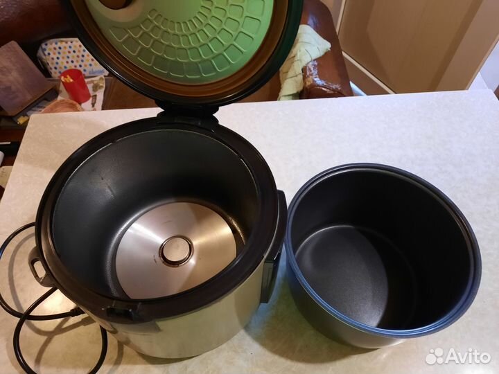 Мультиварка, набор кастрюль